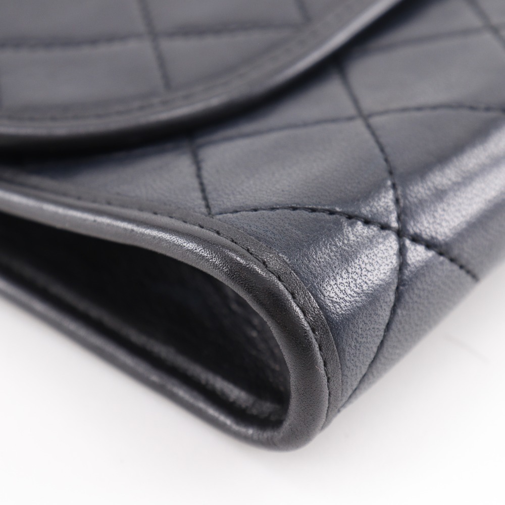 CHANEL Black Lambskin Leather Pochette Shoulder Bag - Picture 4 of 16